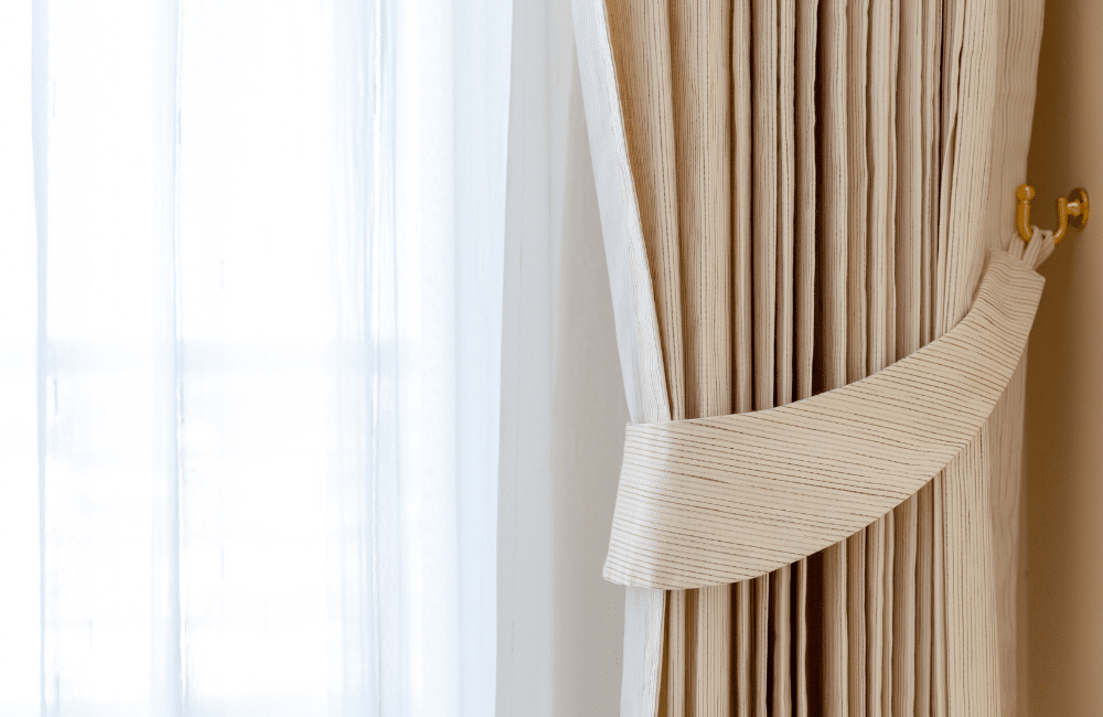 ซักผ้าม่านให้แห้ง